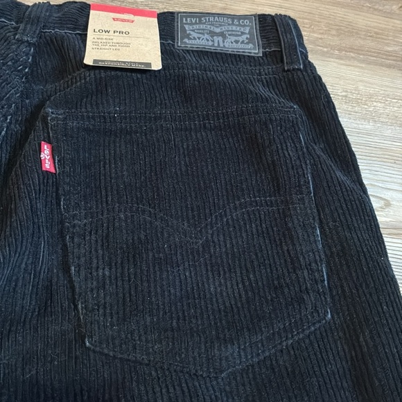 Levi’s Low Pro Straight leg Relaxed Corduroy Pants Black Womens 29 NEW - Picture 10 of 13